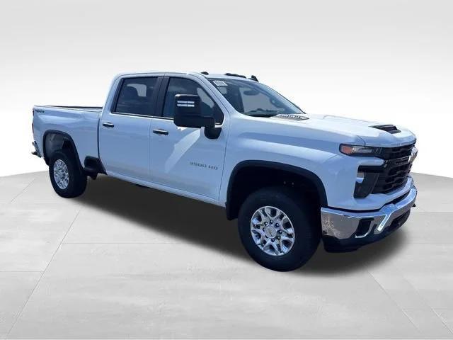 New 2026 Summit White Chevrolet WT image 7
