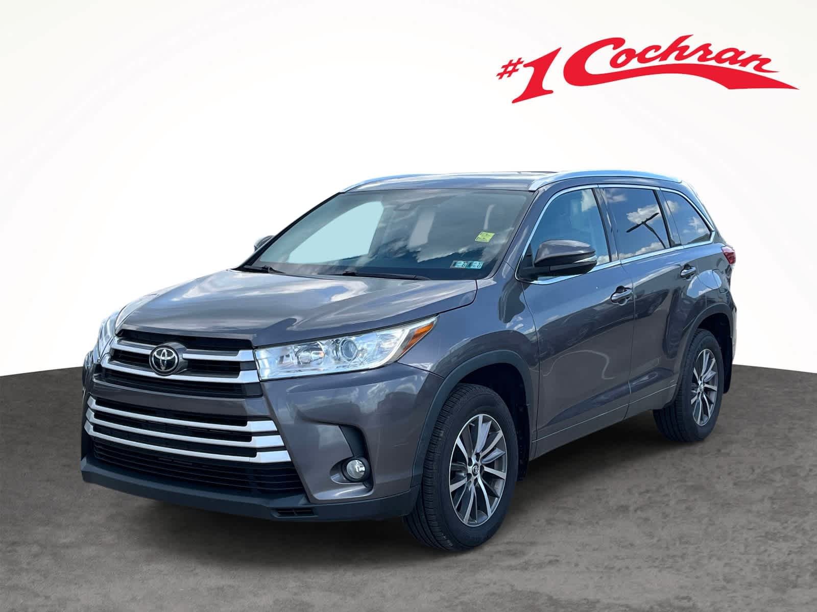 Used 2017 Predawn Gray Mica Toyota XLE image 11