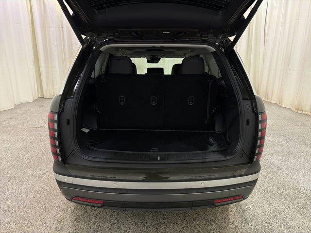 New 2026 Titan Charcoal Pearl Hyundai SEL Premium 8P image 17