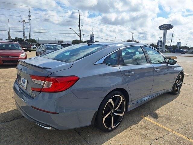 Used 2022 Still Night Pearl Honda Sport image 5