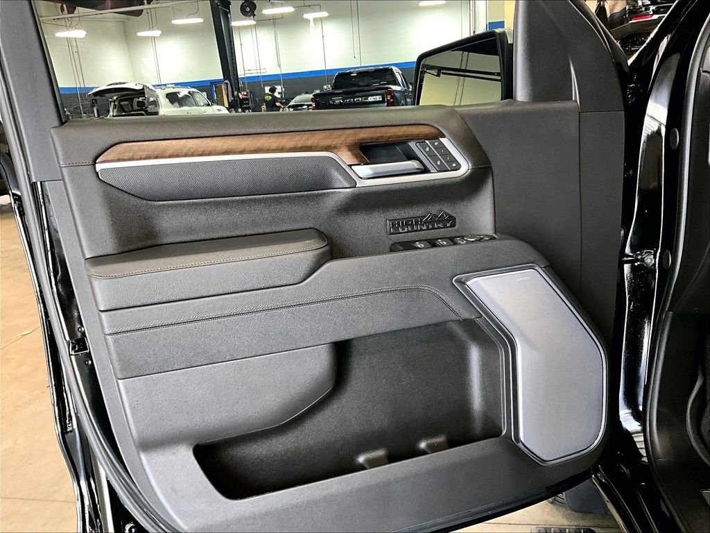 Used 2026 Black Chevrolet High Country image 9