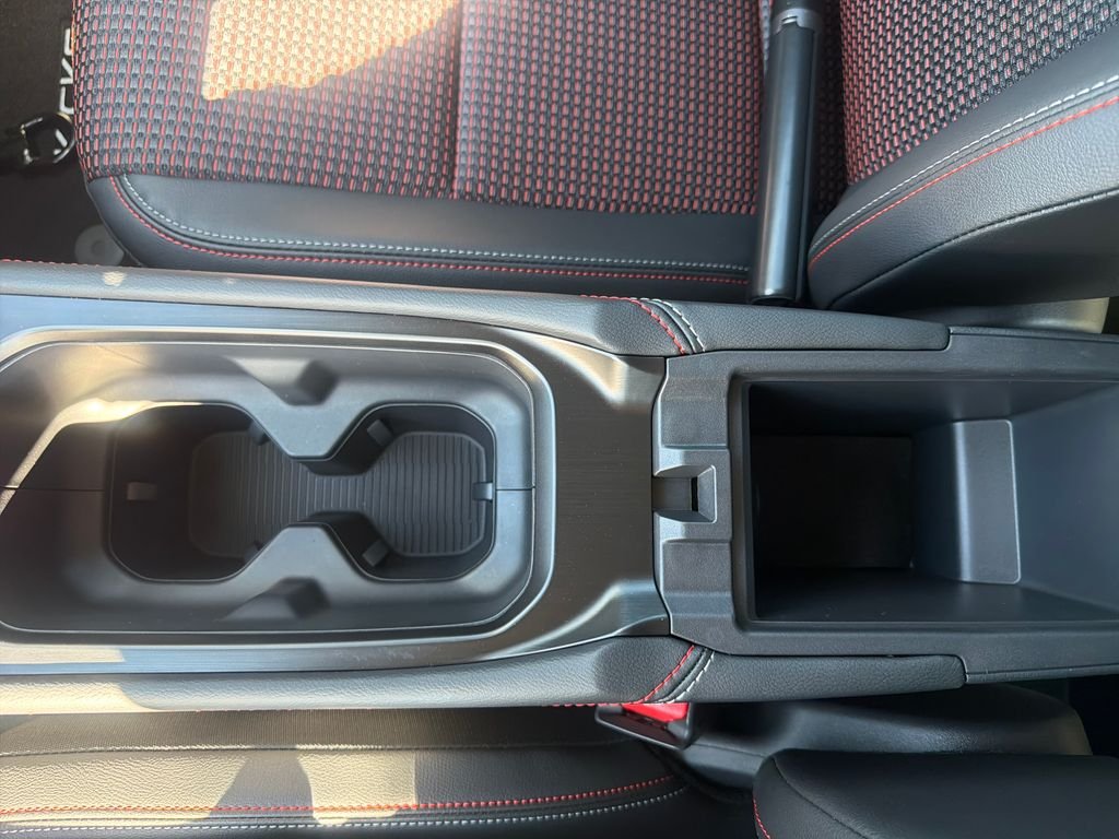 New 2026 Nissan Kicks SR 4D Sport Utility