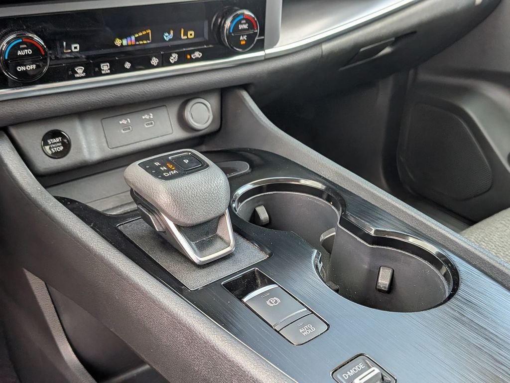 Used 2025 Gun Metallic Nissan SV image 21