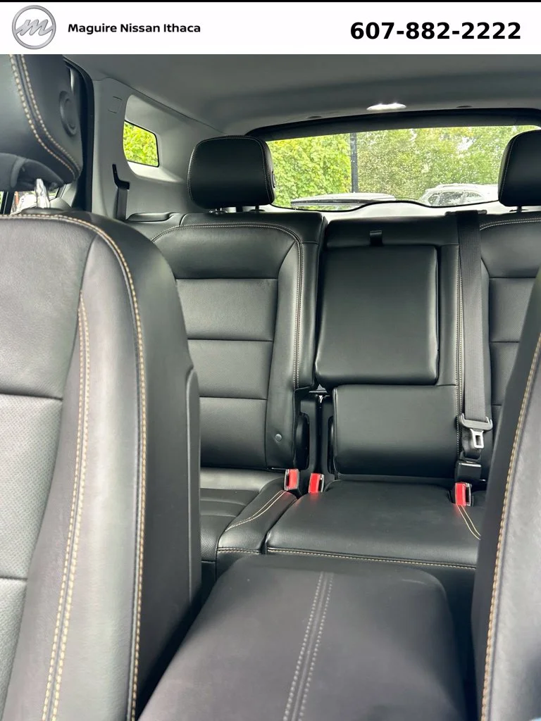 Used 2020 Silver GMC SLT image 7