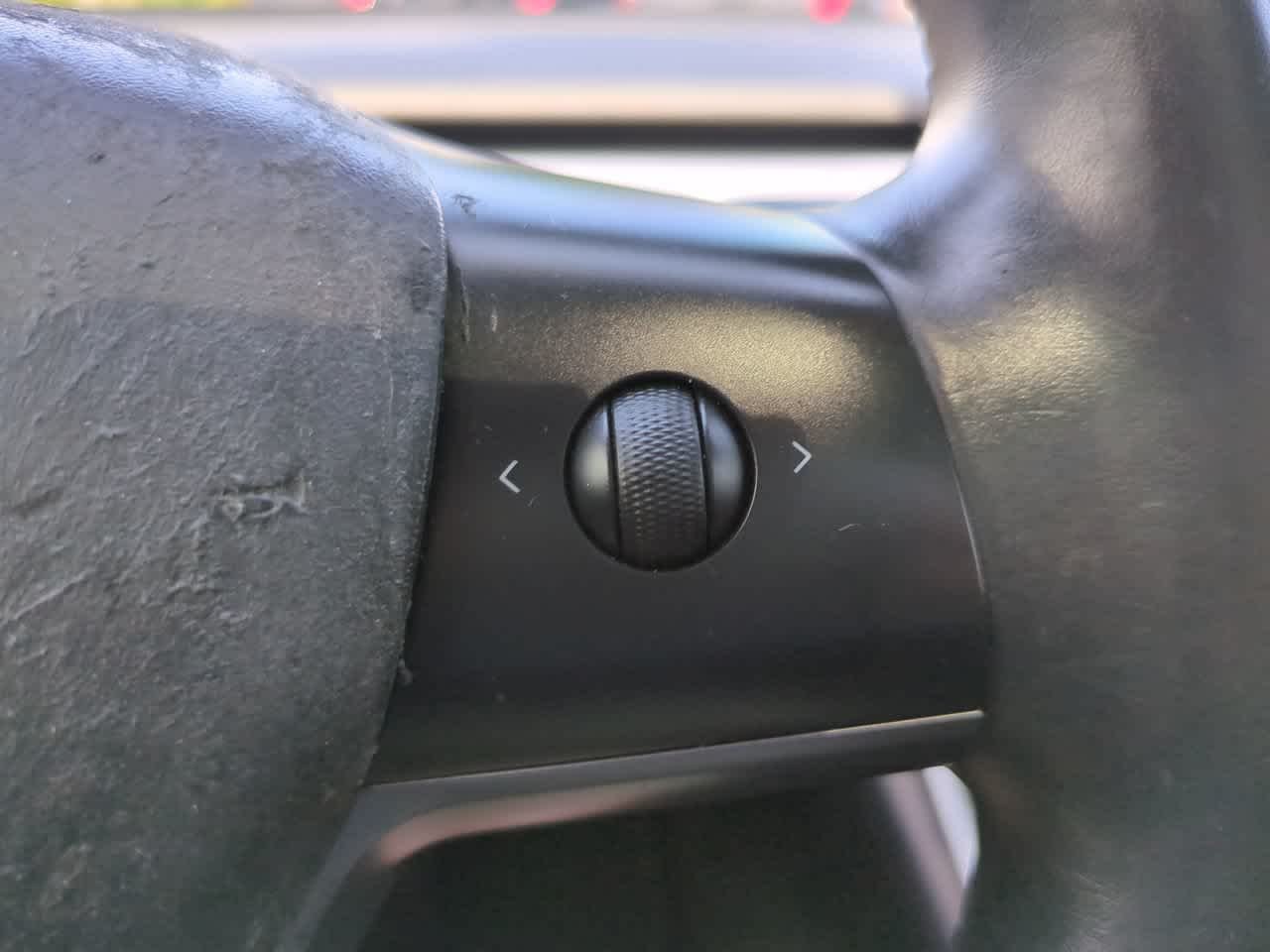 Used 2018  Tesla  image 24