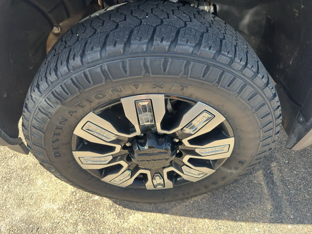 Used 2025 Downpour Metallic GMC Denali image 29