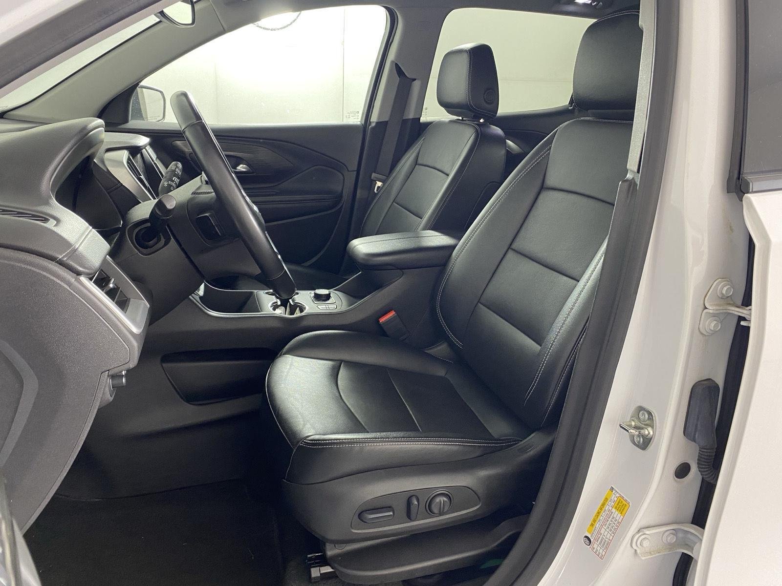 Used 2024 Summit White GMC SLT image 2