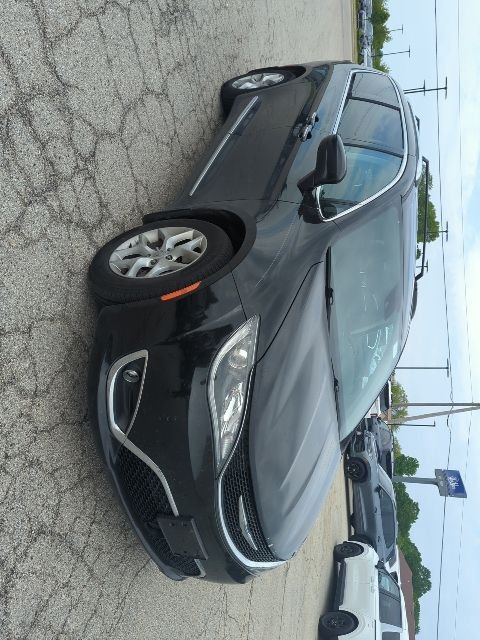 Used 2017 Brilliant Black Crystal Pearlcoat Chrysler Touring L Plus image 11