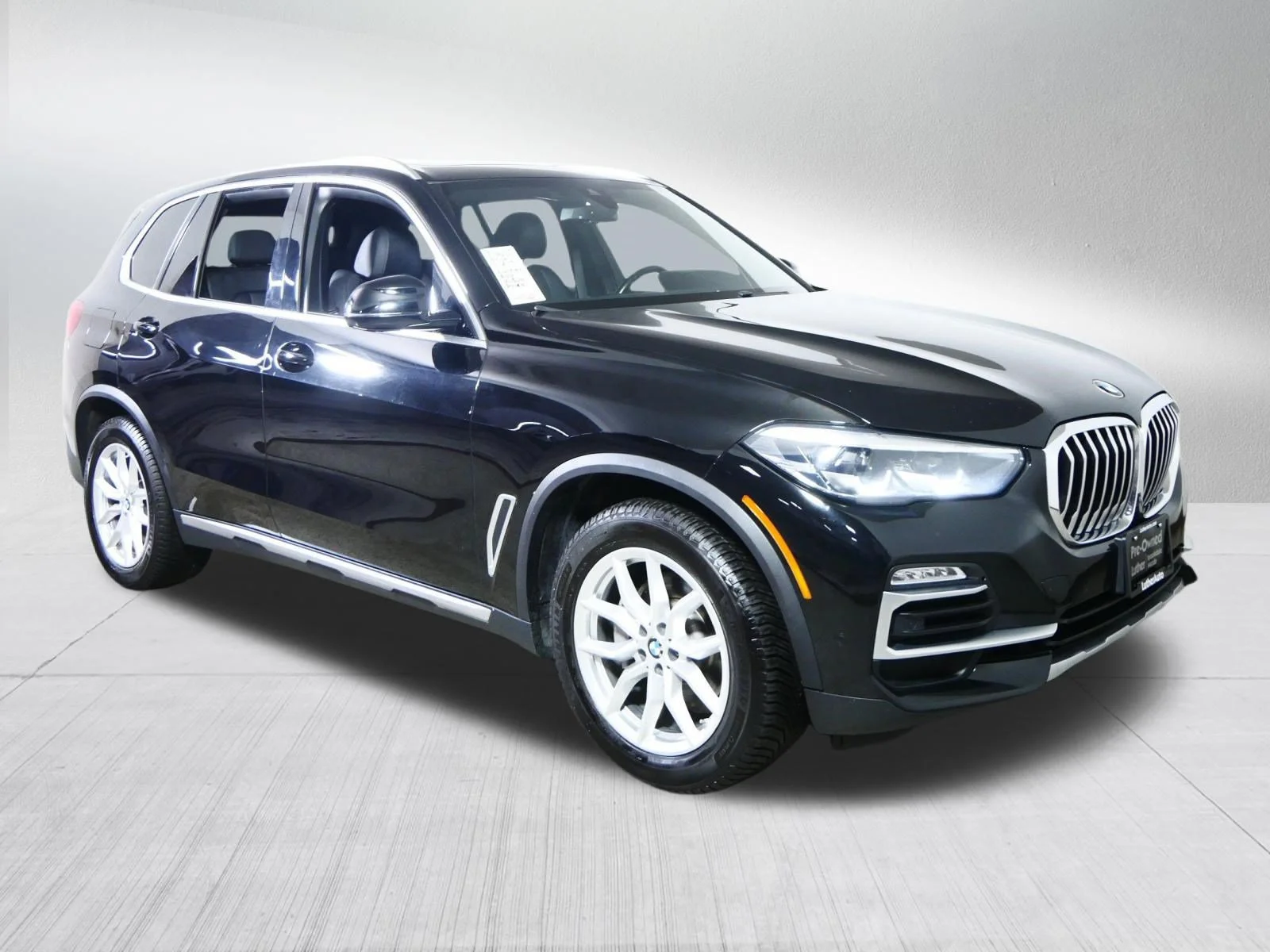 Used 2020 Jet Black BMW xDrive40i image 1