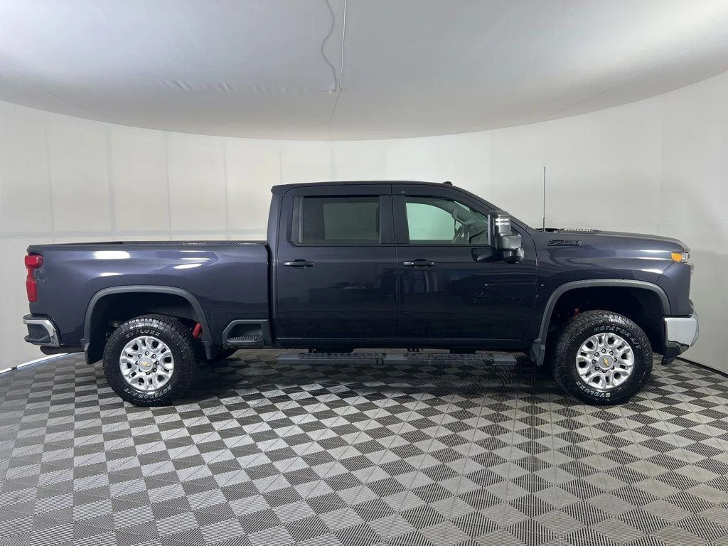Used 2024 Ash Chevrolet LT image 24