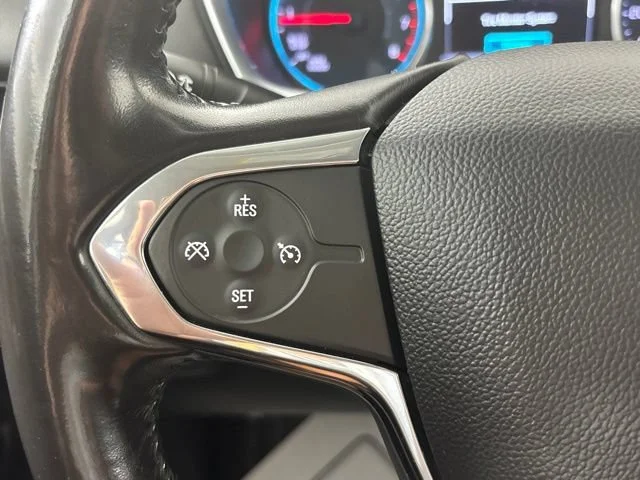 Used 2018 SUMMIT WHITE Chevrolet LT Cloth image 36