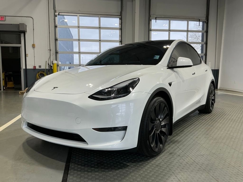Used 2025 Tesla Model Y Performance with VIN 7SAYGDEF3SA338435 for sale in Russellville, KY