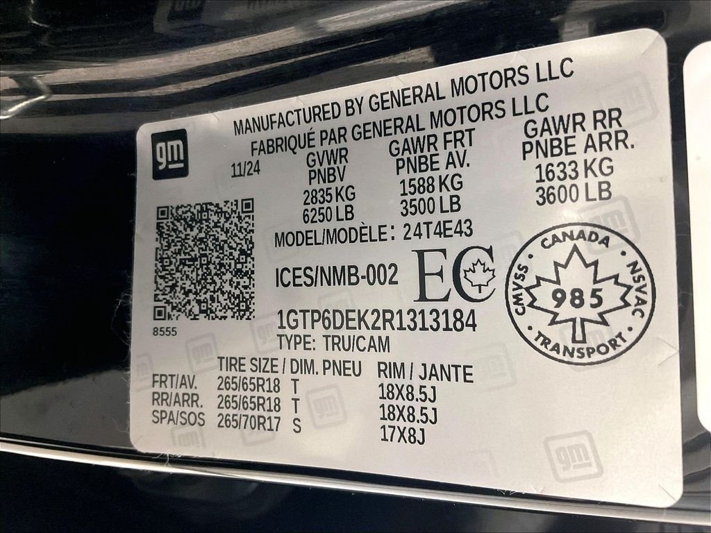 Used 2024 Black GMC AT4 image 37