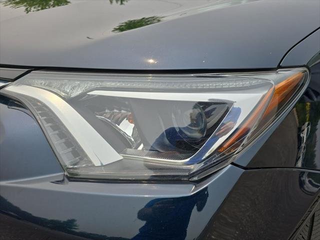 Certified Used 2018 GALACTIC AQUA Toyota Hybrid XLE image 37