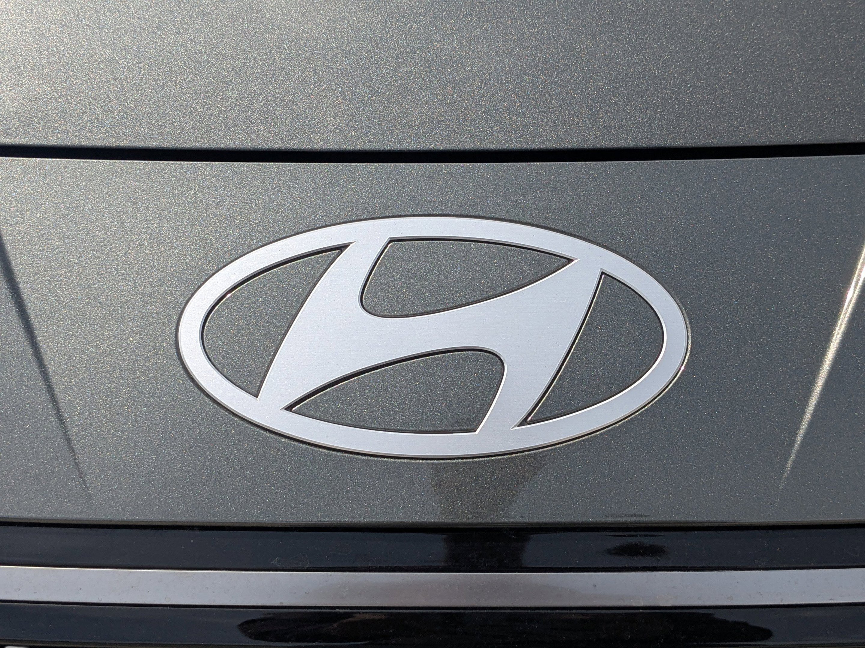 New 2026 Amazon Gray Hyundai SEL Sport Premium image 13