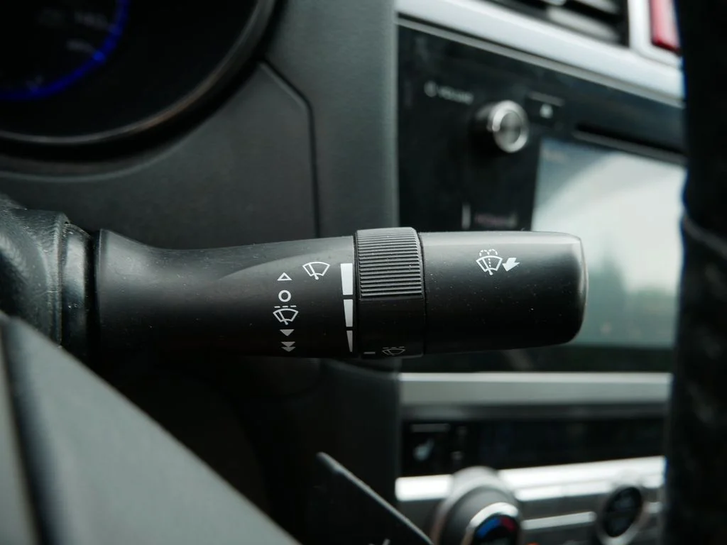 Used 2015 Black Subaru 2.5i image 28