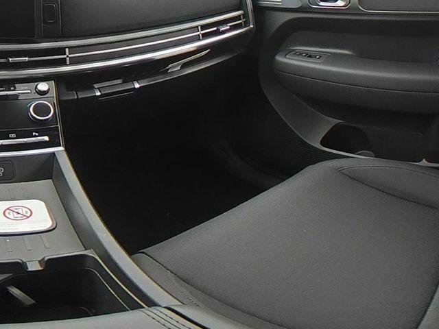 New 2026 Black Hyundai SE image 38