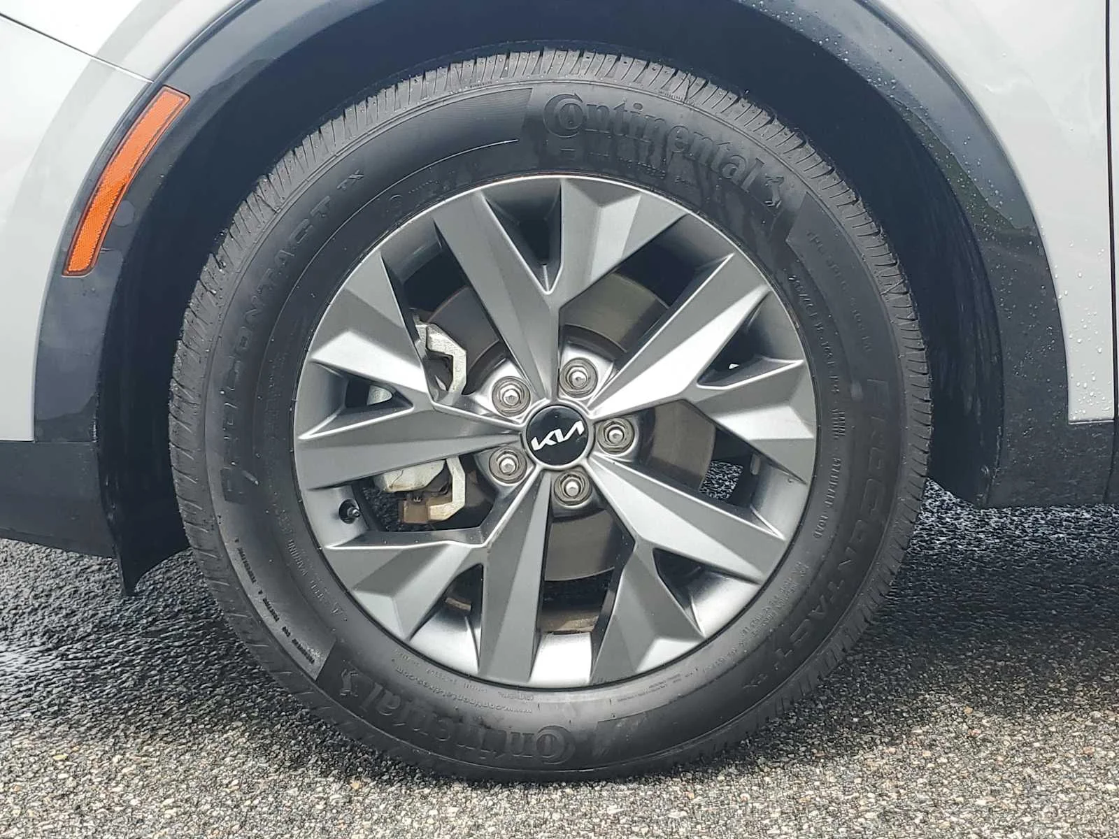 Used 2024  Kia SX image 10