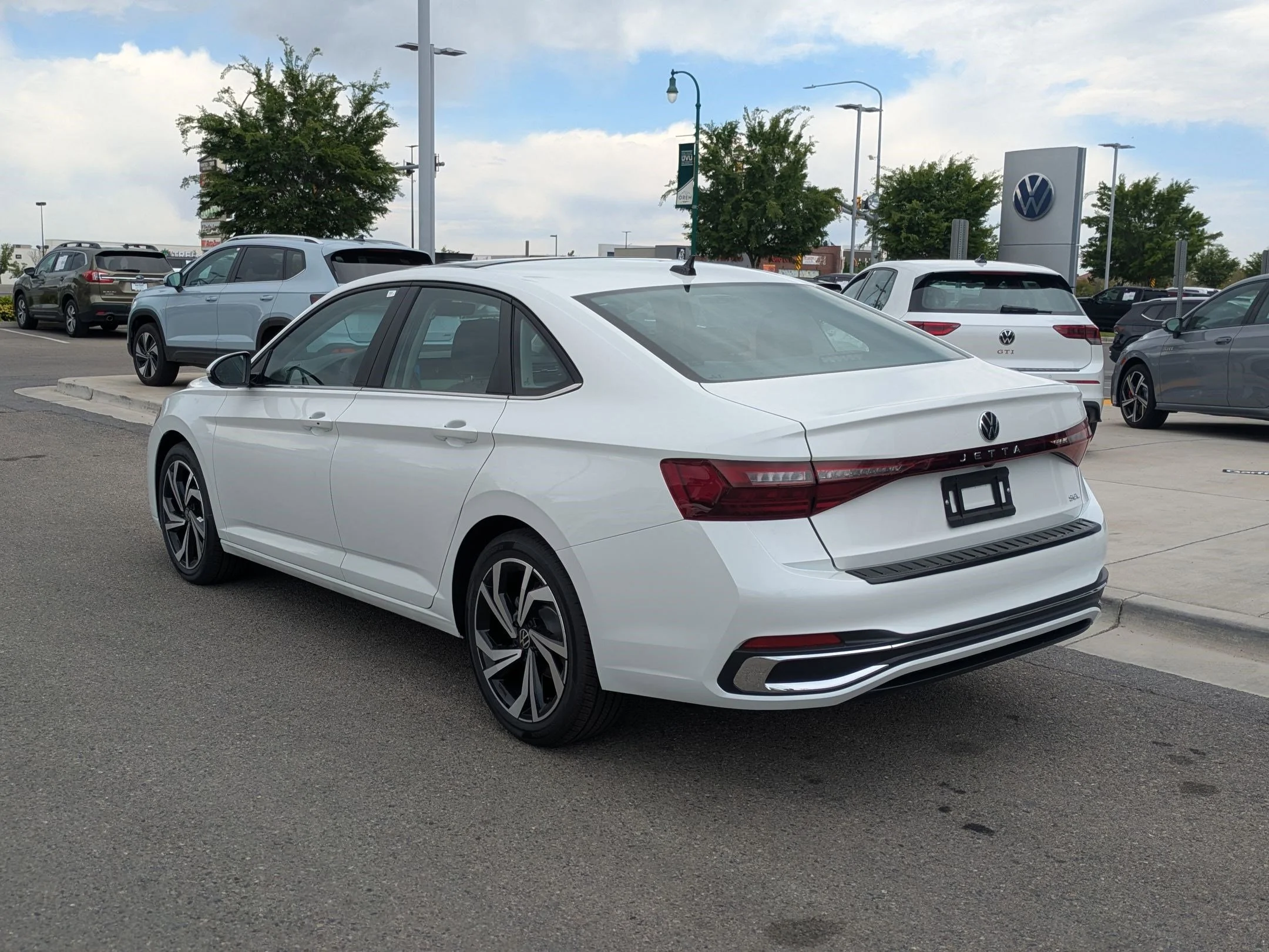 New 2026 Opal White Pearl Volkswagen SEL image 5