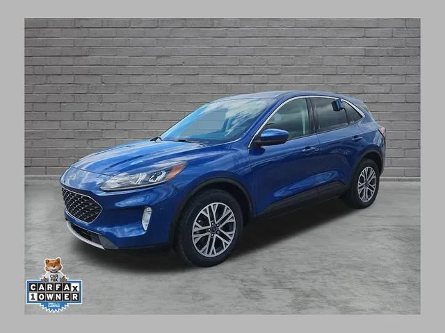 Used 2022  Ford SEL image 1