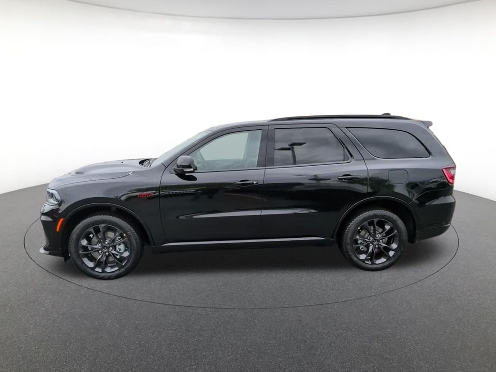 New 2026 Diamond Black Clear-Coat Exterior Paint Dodge GT image 13