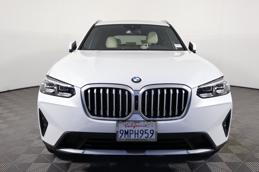 Used 2024 White BMW sDrive30i image 2