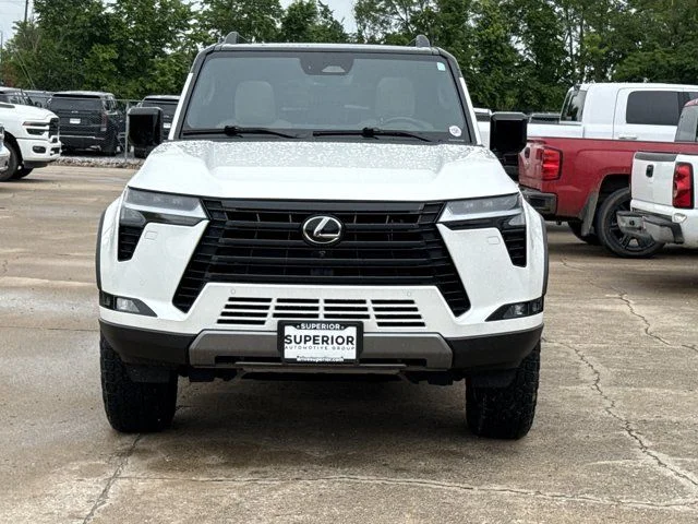 Used 2025 White Lexus 550 Overtrail+ image 14