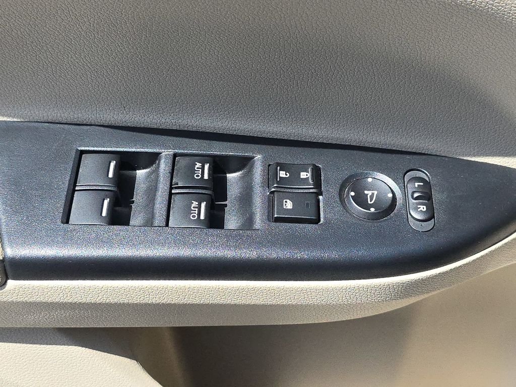 Used 2015  Honda EX-L image 21
