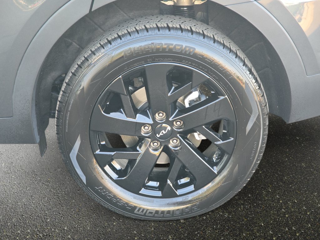 Used 2023 Gray Kia X-Line S image 35