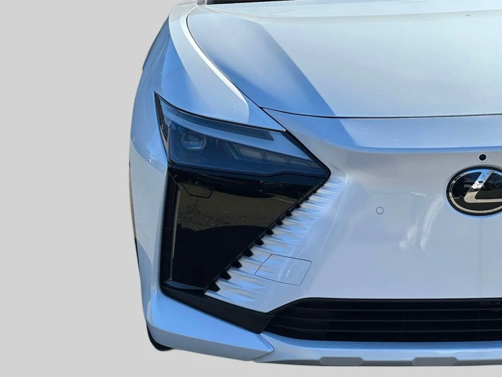 2026 Lexus RZ Premium - Photo 9