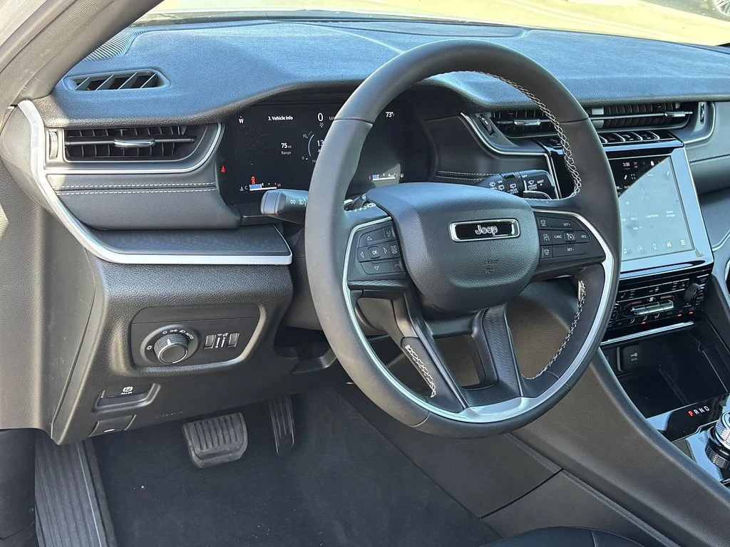New 2026 Silver Jeep Laredo X image 8
