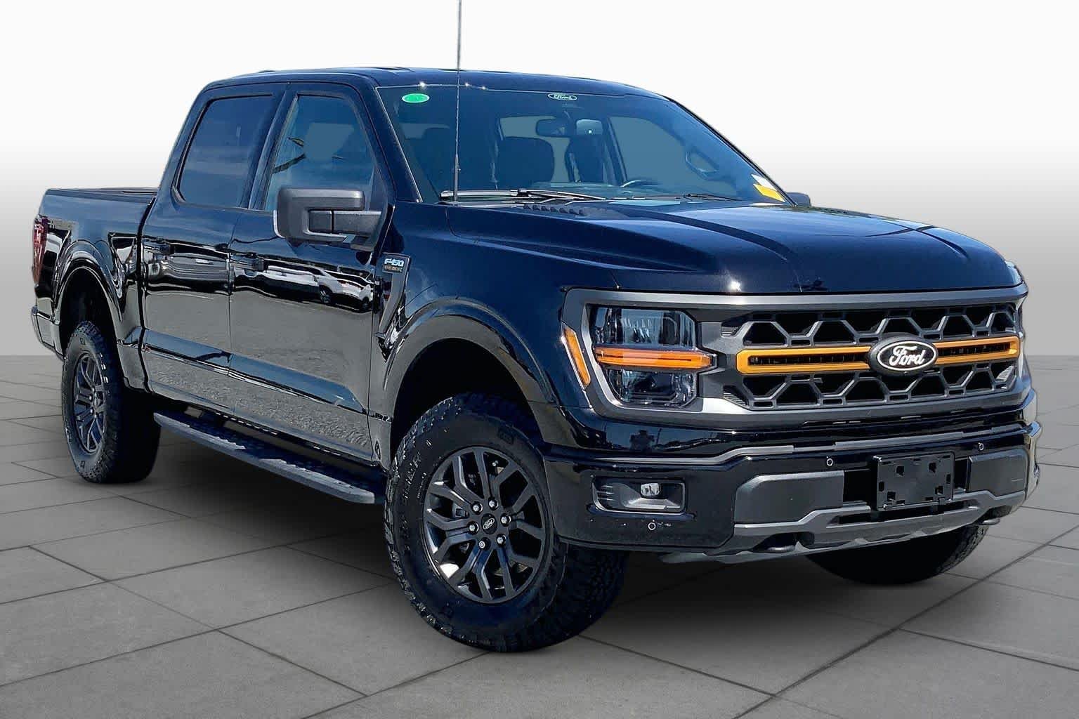 Certified Used 2025 Agate Black Metallic Ford Tremor image 3
