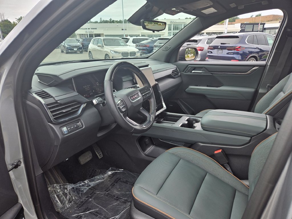 2026 GMC Acadia AT4 - Photo 9