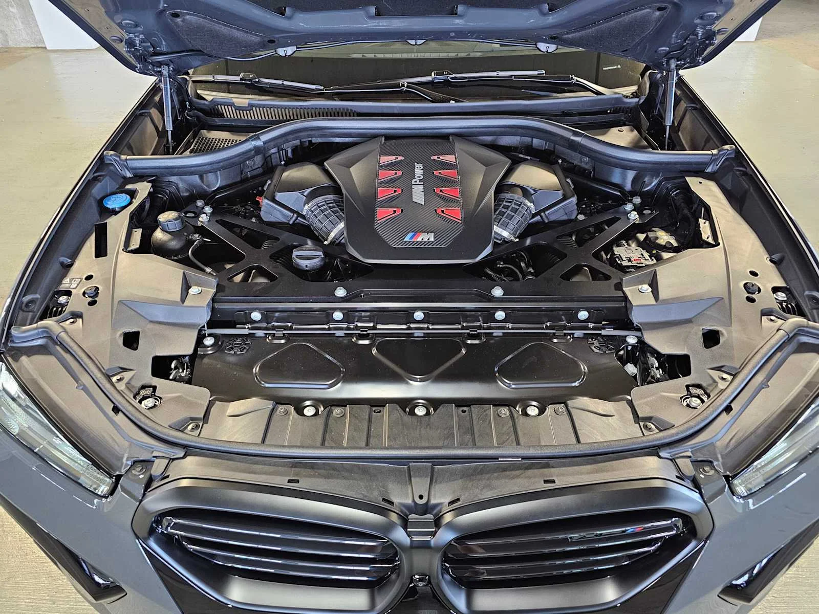 New 2026 Dravit Grey Metallic BMW Competition image 9