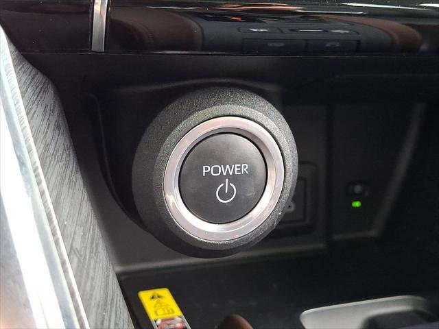 Certified Used 2023 RUBY FLARE PEARL Toyota  image 26