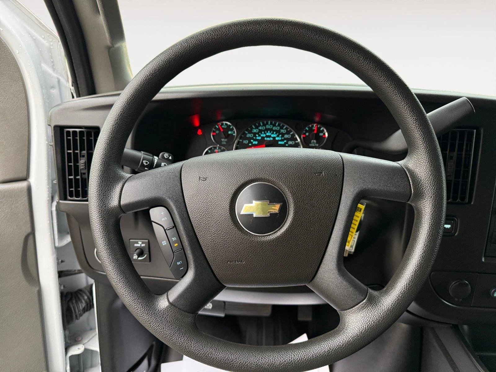 Used 2025 Summit White Chevrolet Extended Cargo Van image 16