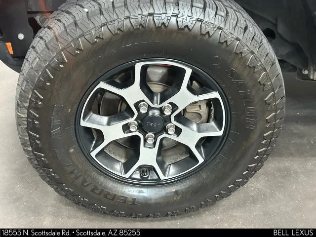 Used 2019 Gray Jeep Unlimited Rubicon image 10