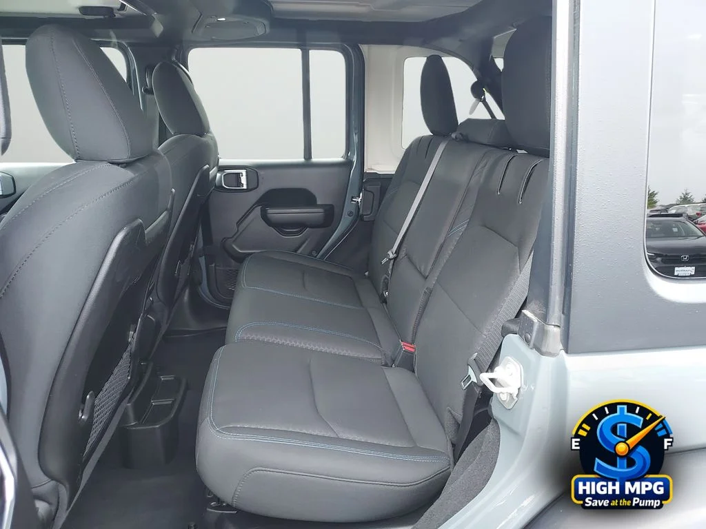 Used 2024 Gray Jeep Rubicon 4xe image 31