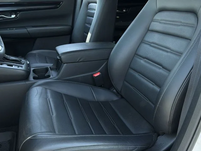 Used 2025 White Honda EX-L image 21