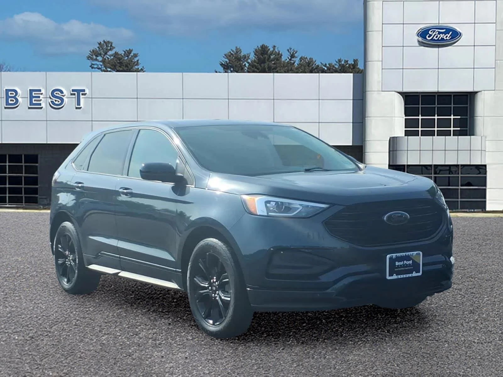 Used 2024 Stone Blue Ford SE image 9