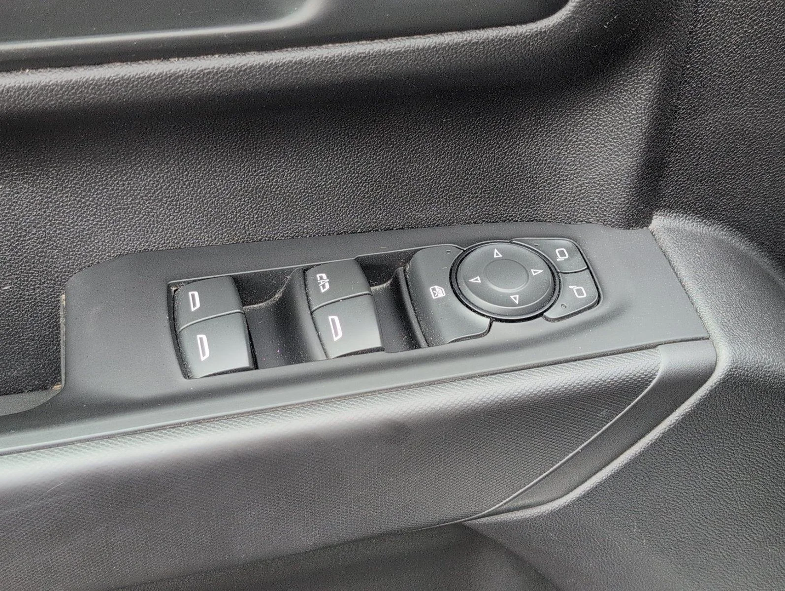 Used 2023 Summit White Chevrolet Custom image 20