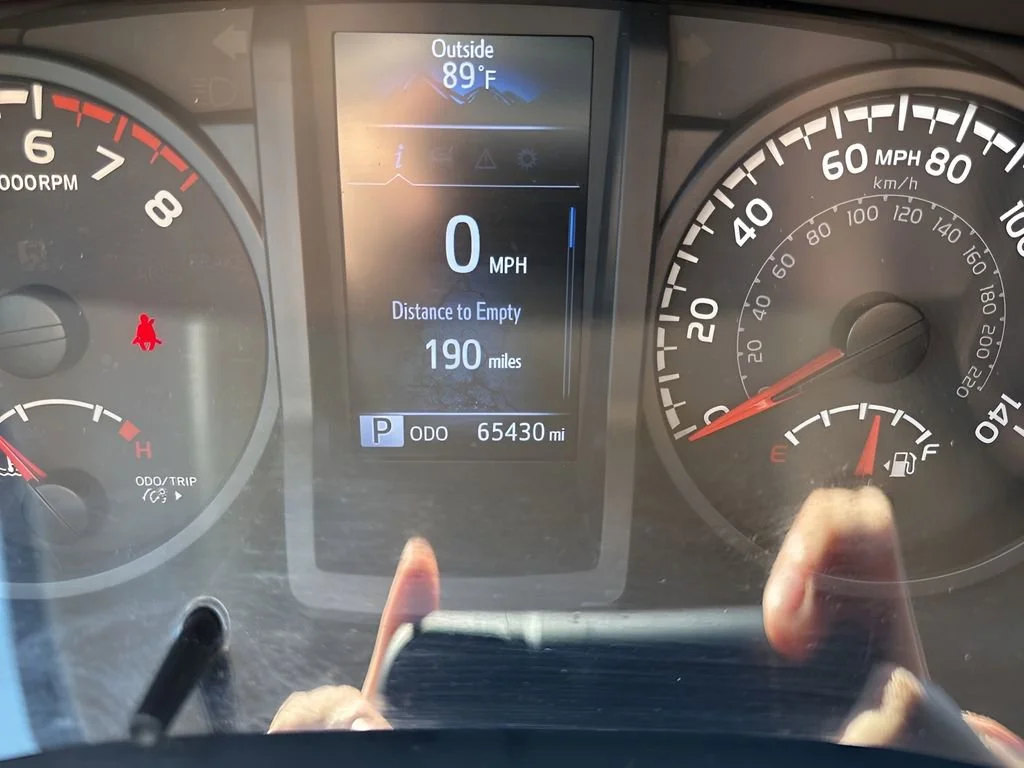 Used 2023  Toyota SR image 21