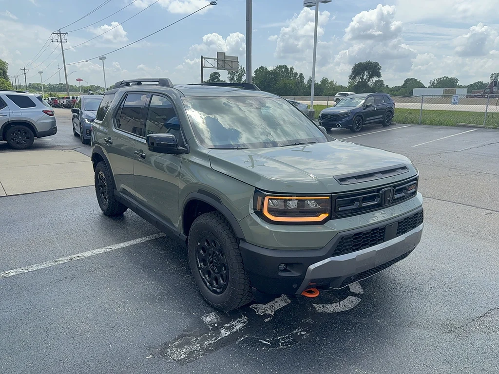 New 2026 Ash Green Metallic Honda TrailSport Elite Blackout image 3