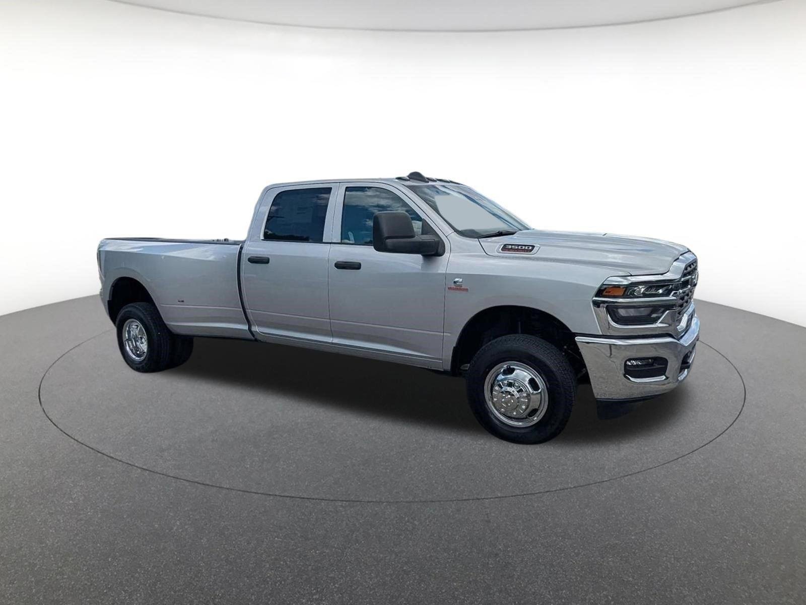 New 2026 Silver-Zynith Exterior Paint RAM Tradesman image 3
