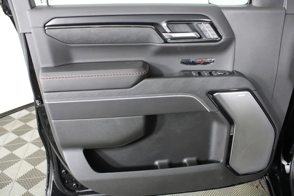 2026 GMC Sierra 1500 AT4X - Photo 12
