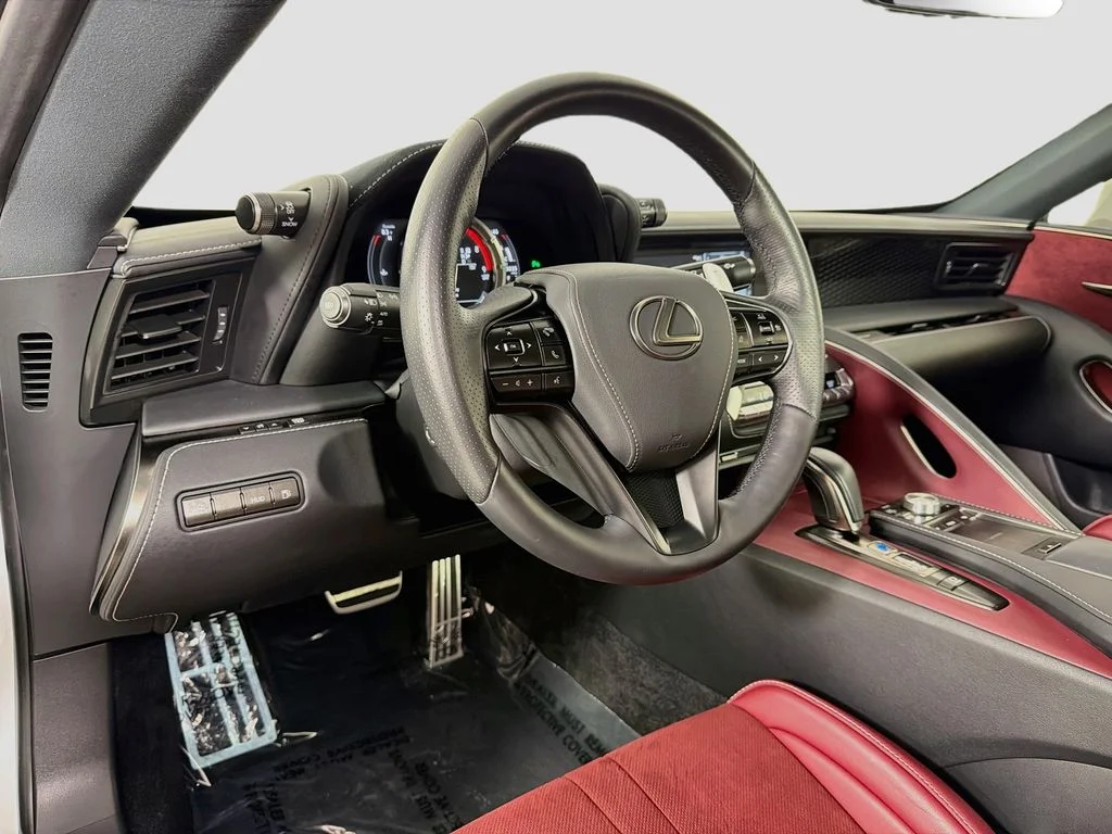 Used 2018 White Lexus 500 image 9
