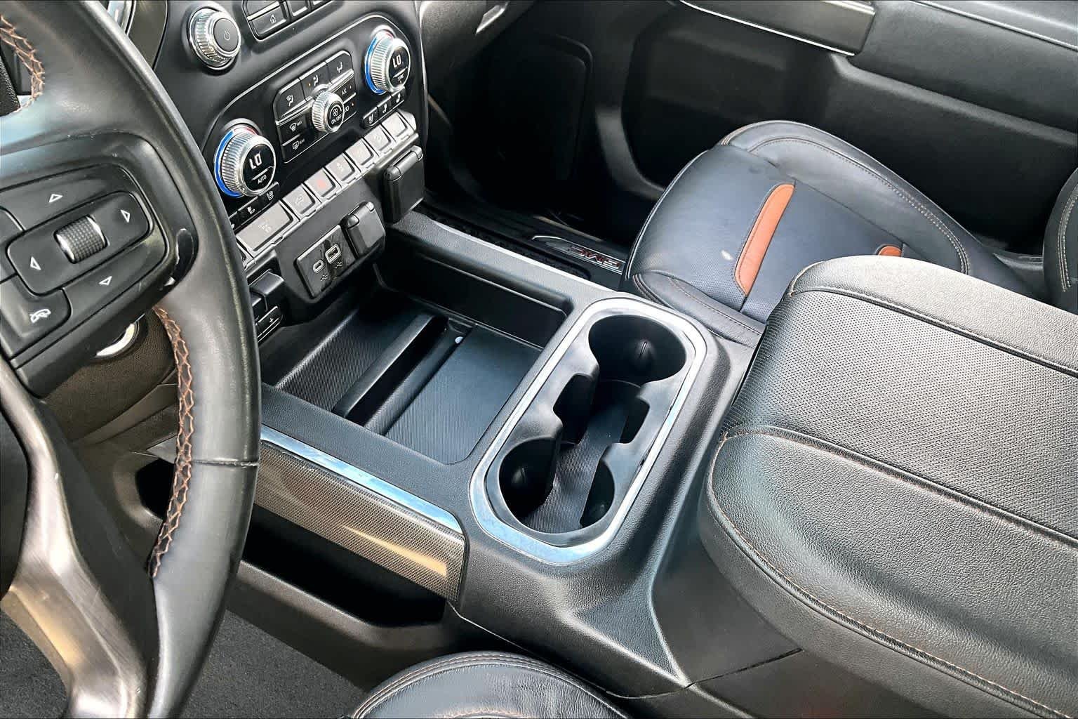 Used 2023 CAYENNE RED TINTCOAT GMC AT4 image 17