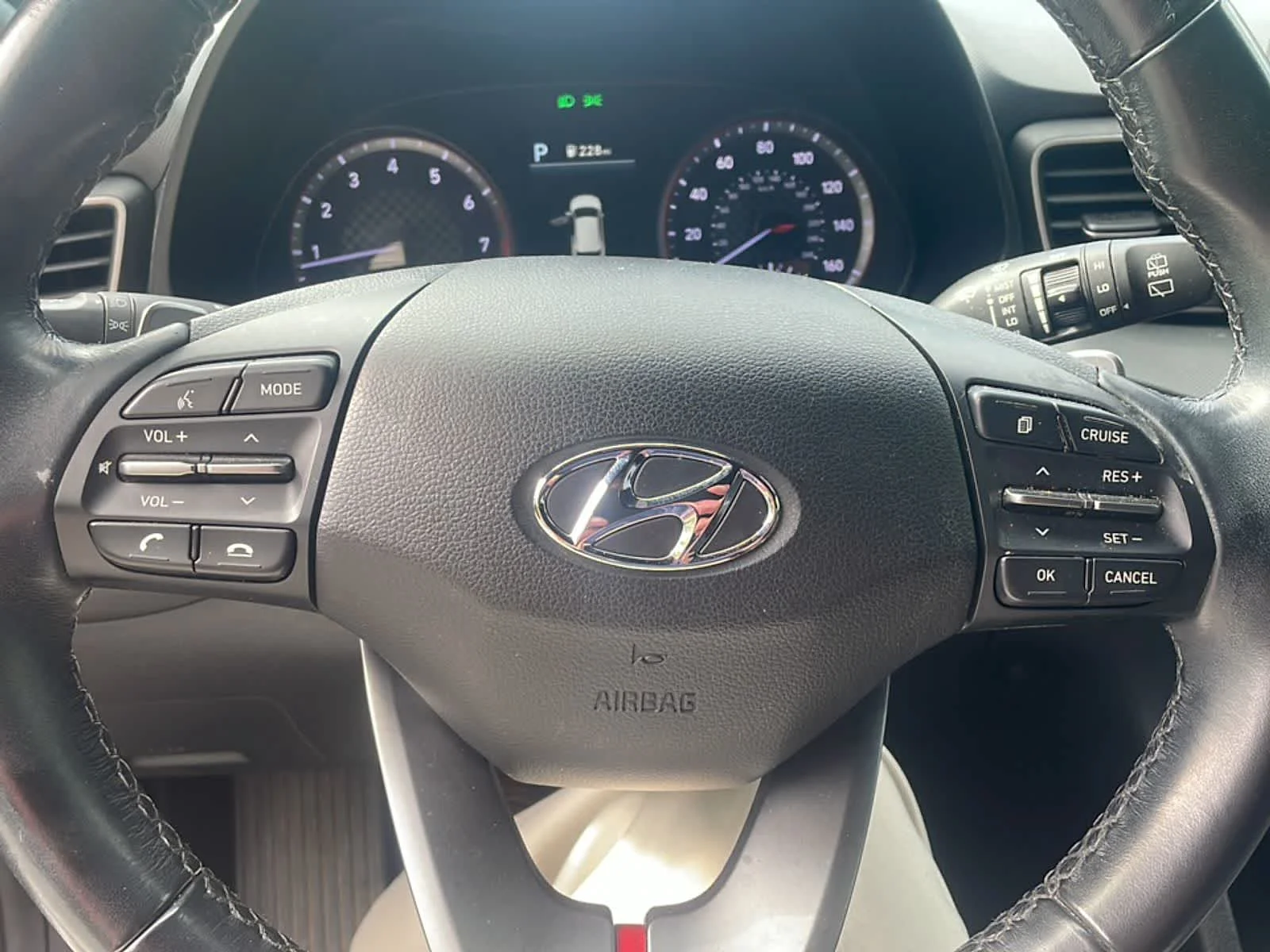 Used 2019 Phantom Black Hyundai 2.0 Premium image 15