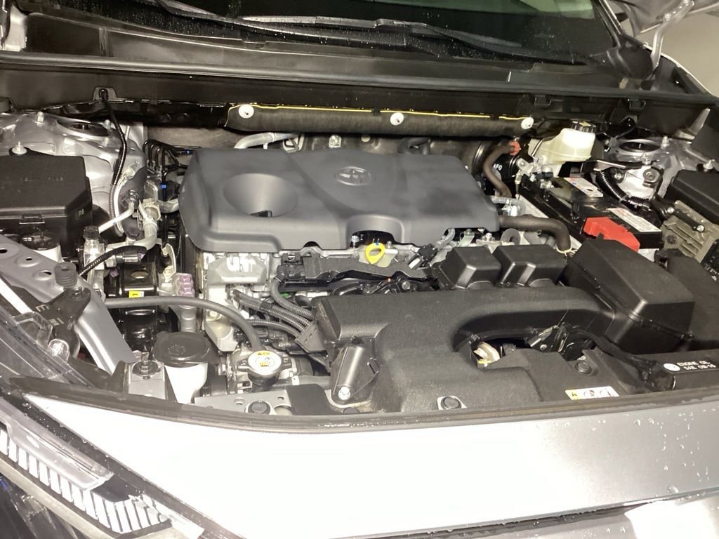 Used 2025 Silver Toyota XLE image 23
