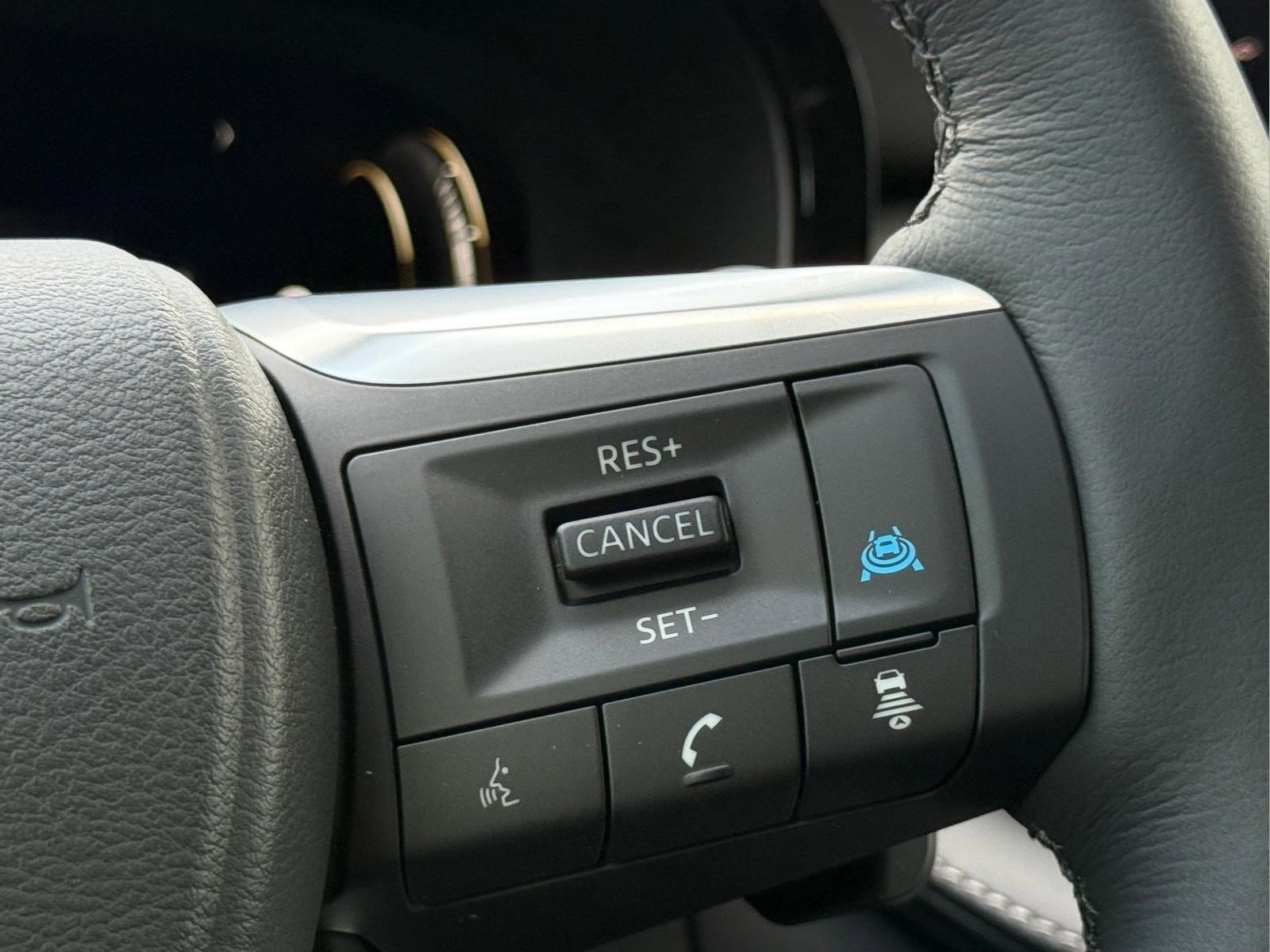 New 2027 RADIANT WHITE INFINITI Sport AWD image 26